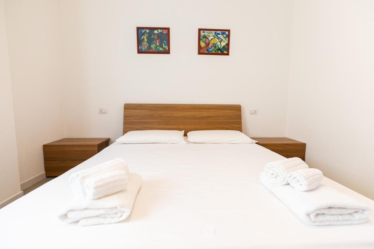 Theo'S Rooms Ольбия Экстерьер фото